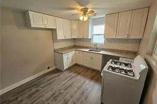 520 Joffre St, Ellwood City, PA 16117 - Photo 5