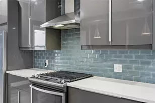 5440 Dresden Wy, Pittsburgh, PA 15201 - Photo 17