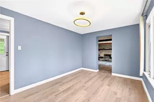 2 Broad St, Jeannette, PA 15644 - Photo 7