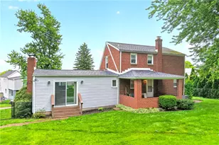 2 Broad St, Jeannette, PA 15644 - Photo 29