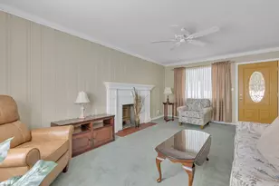 2020 Irwin St, Aliquippa, PA 15001 - Photo 3