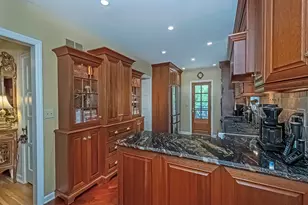 71 Mayfair Dr, Pittsburgh, PA 15228 - Photo 15