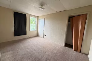 310 Arabella St, Pittsburgh, PA 15210 - Photo 9