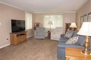 125 Oliver Dr, White Oak, PA 15131 - Photo 9