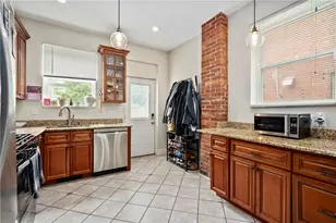 225 4th St, Pittsburgh, PA 15215 - Photo 11