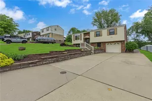 138 Convair Dr, Moon/Crescent Twp, PA 15108 - Photo 3