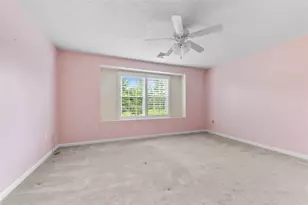 1002 Sunnyfield Ct, Penn Twp, PA 15636 - Photo 23
