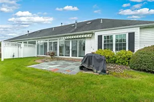 1002 Sunnyfield Ct, Penn Twp, PA 15636 - Photo 33