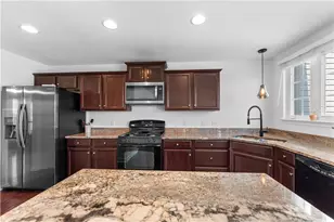 91 Kensington Dr, Ohio Township, PA 15237 - Photo 9
