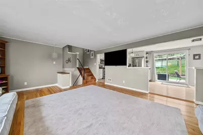1905 Swallow Hill Rd, Scott Township, PA 15220 - Photo 9