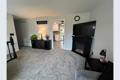 110 David Dr, Twp of But NW, PA 16001 - Photo 7