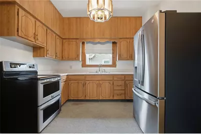 220 E Sheridan Ave, New Castle, PA 16105 - Photo 5