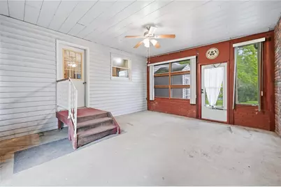 1 Walnut St, Greenville Boro, PA 16125 - Photo 3