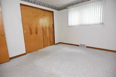 1150 Vivjon Dr, West Homestead, PA 15120 - Photo 25