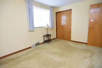 1150 Vivjon Dr, West Homestead, PA 15120 - Photo 29