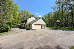 438 Edgewood Dr, Meadville City, PA 16335 - Photo 3