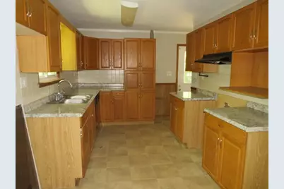 21 Daisytown Rd, W Pike Run Twp, PA 15427 - Photo 7