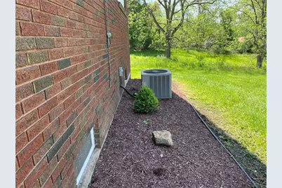 221 N Cascade St, New Castle, PA 16101 - Photo 25