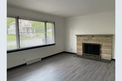 221 N Cascade St, New Castle, PA 16101 - Photo 3
