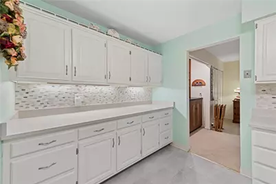1818 Foxcroft Lane #806, Pittsburgh, PA 15101 - Photo 13