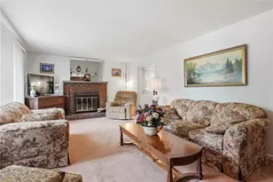 551 Millers Ln, Pittsburgh, PA 15239 - Photo 7