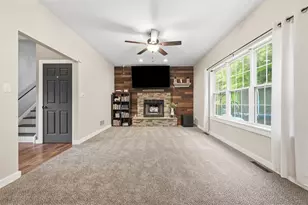 144 Bayberry Ln, Cranberry Township, PA 16066 - Photo 9
