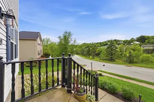 144 Bayberry Ln, Cranberry Township, PA 16066 - Photo 3