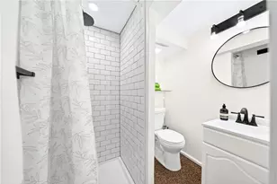 1801 Vollmer Dr, Pittsburgh, PA 15116 - Photo 29