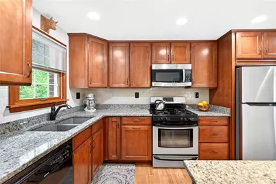1801 Vollmer Dr., Pittsburgh, PA 15116 - Photo 7