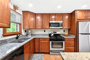 1801 Vollmer Dr, Pittsburgh, PA 15116 - Photo 7