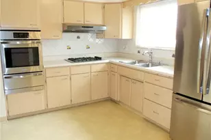 640 Longvue Dr, Chartiers, PA 15342 - Photo 7