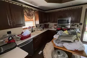 4949 Pleasant Unity Rd, Unity Township, PA 15650 - Photo 5