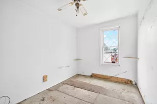 571 Main St, North Huntingdon, PA 15642 - Photo 23