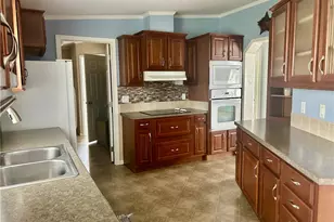 126 York Rd, Cranberry Township, PA 16066 - Photo 9