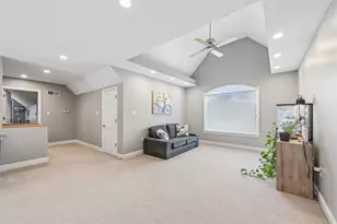 300 Hardy Dr, Pittsburgh, PA 15241 - Photo 29