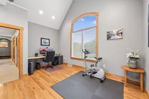 300 Hardy Dr, Pittsburgh, PA 15241 - Photo 7
