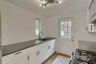 1816 Kiralfy Ave, Beechview, PA 15216 - Photo 15
