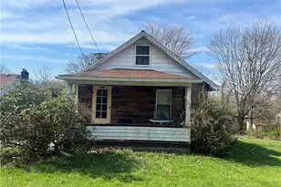 869 E Hill Dr, New Kensington, PA 15068 - Photo 1