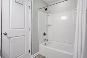 404 Aprilmae Way, Ross Twp, PA 15237 - Photo 29