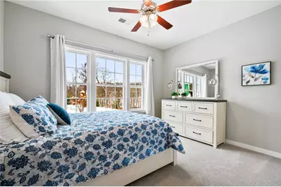105 Deana Dr, Robinson Twp, PA 15136 - Photo 5