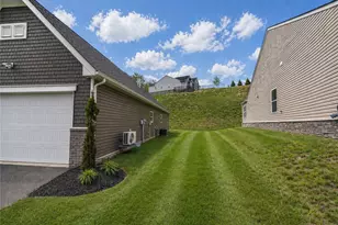 105 Deana Dr, Robinson Twp, PA 15136 - Photo 29