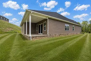 105 Deana Dr, Robinson Twp, PA 15136 - Photo 27
