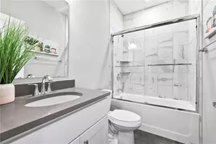 105 Deana Dr, Robinson Twp, PA 15136 - Photo 7