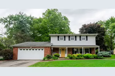 123 Southview Dr, Lancaster Township, PA 16037 - Photo 1