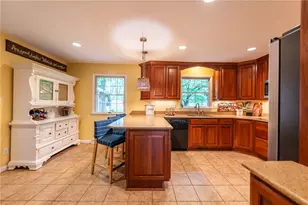 123 Southview Dr, Lancaster Township, PA 16037 - Photo 9