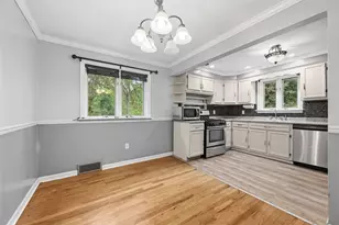 119 Spruce Dr, Pittsburgh, PA 15116 - Photo 11