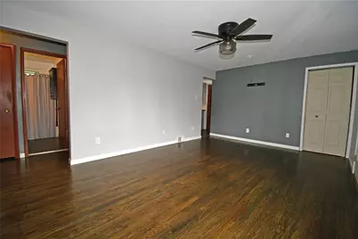433 Ridgemont Dr, Pittsburgh, PA 15220 - Photo 5
