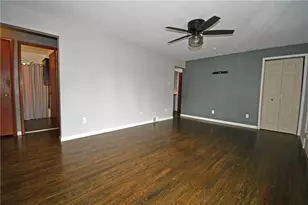 433 Ridgemont Dr, Pittsburgh, PA 15220 - Photo 5