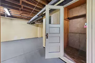 721 Roselawn Ave, Pittsburgh, PA 15228 - Photo 21
