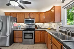 2739 Iowa Dr, Lower Burrell, PA 15068 - Photo 9